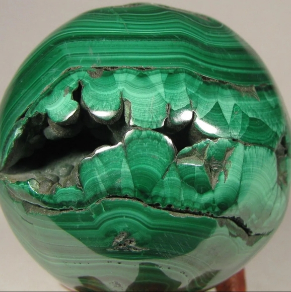 2.1" MALACHITE Gemstone Sphere Ball w/ Stand - Congo, Africa - 53mm - Picture 8 of 11